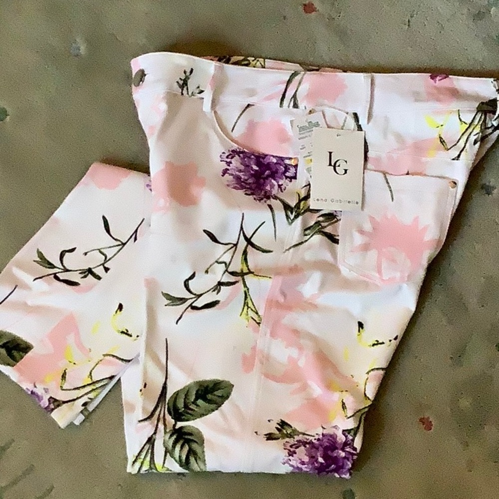 Lena Gabrielle Floral Pants NWT SZ4